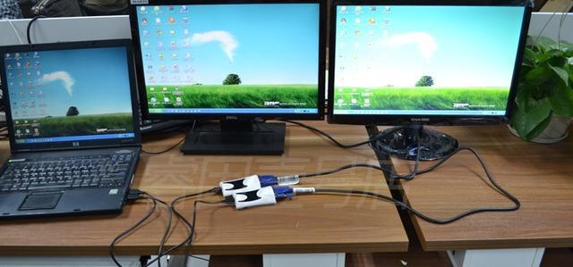 一台主机怎么同时连三台显示器
