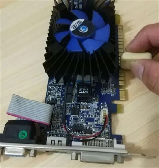 主机电脑无视频输入