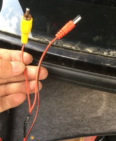 主机开了显示器无信号怎么回事啊