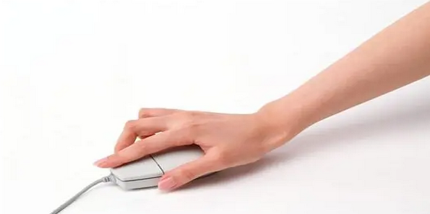 如何使用一套键鼠操作不同的主机