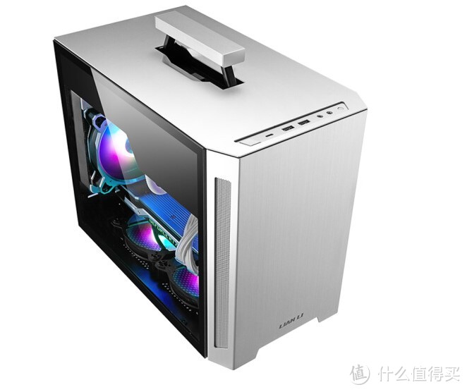 电脑主机机箱大的好还是小的好处