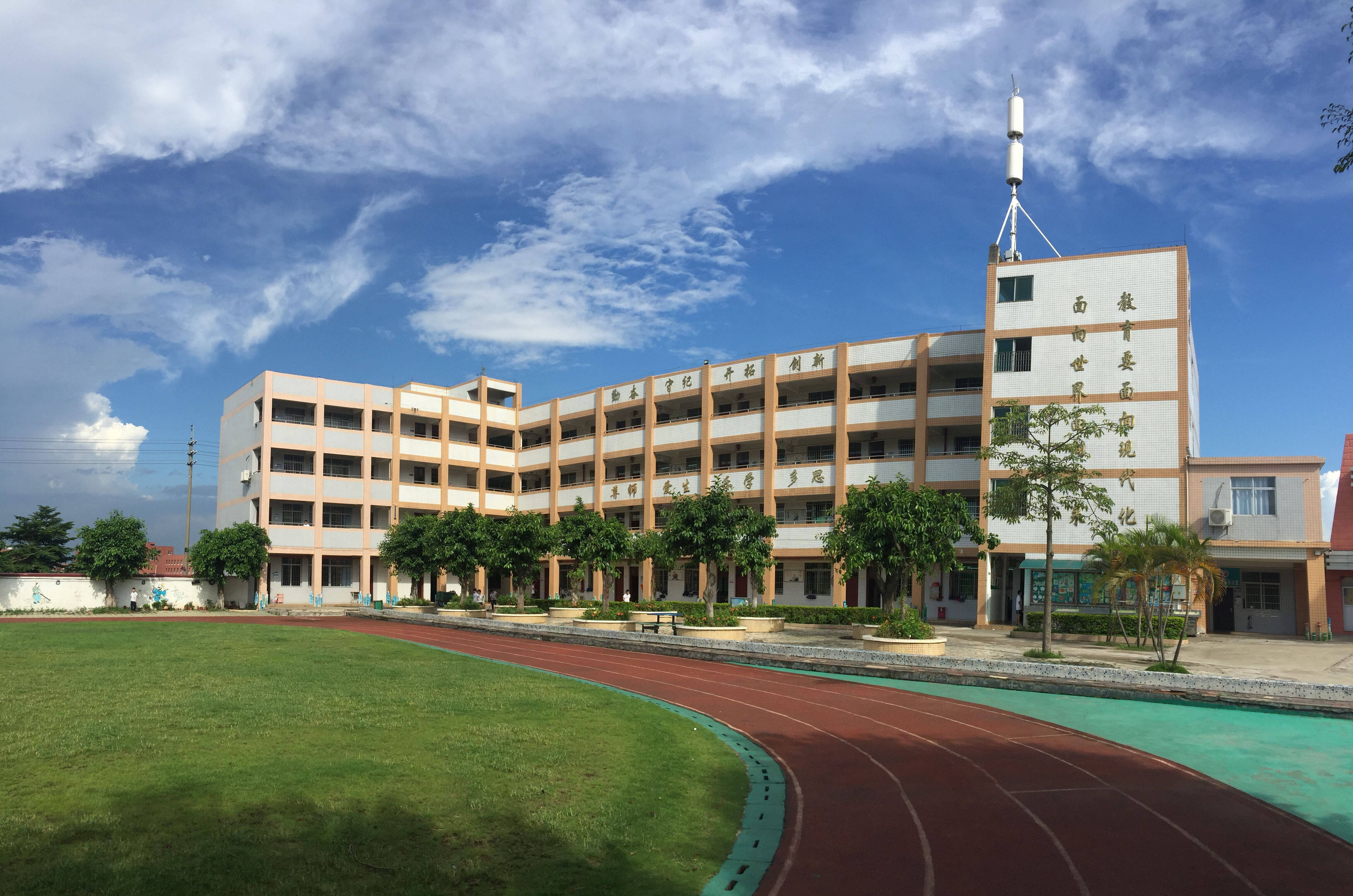 学校监控室主机内存多大