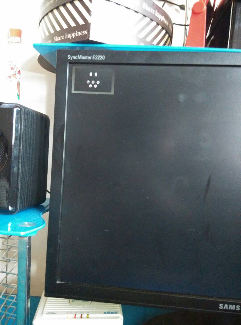 台式开机主机一闪