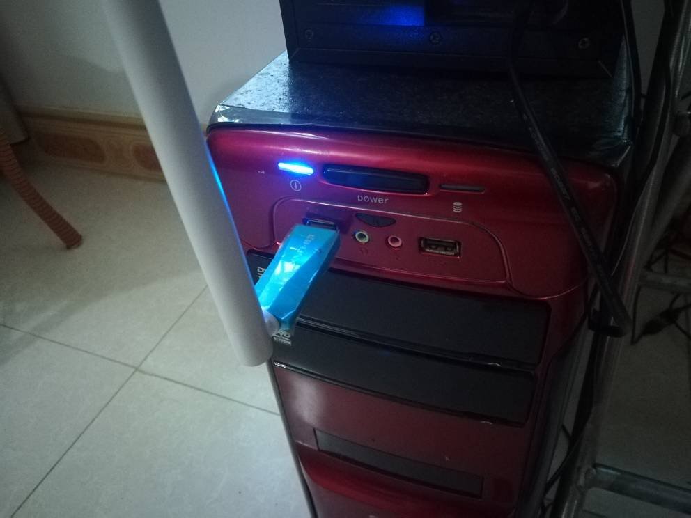 宋暖电脑主机不见了