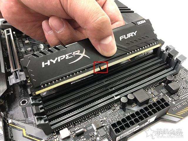 电脑主机可以插内存卡么