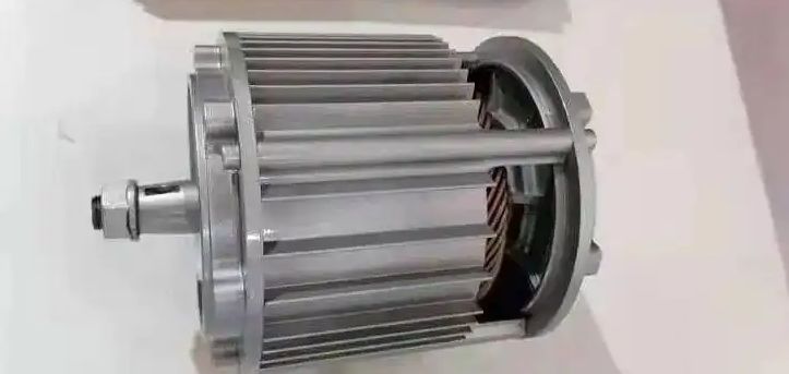 三轮车主机发热快怎么回事