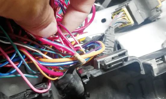 主机显示行驶无法观看视频