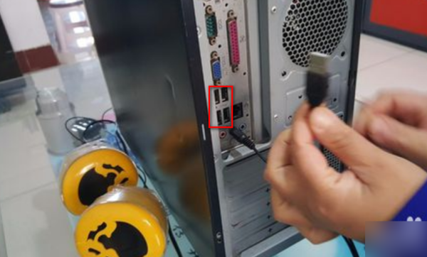 有线音响怎么连接主机