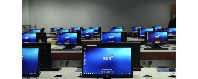 主机怎样用耳机听声音