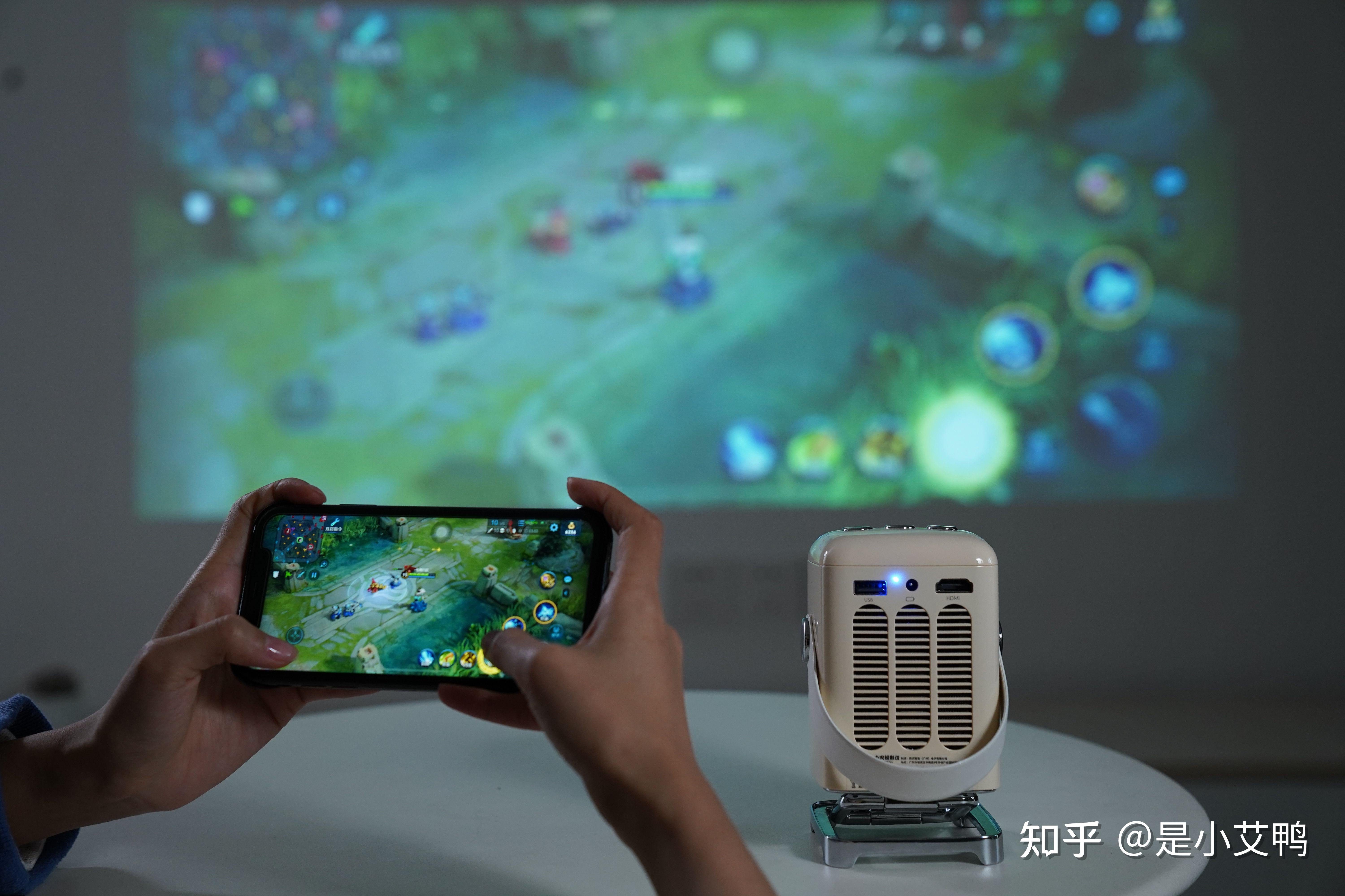 电脑主机接投影机屏幕会抖动