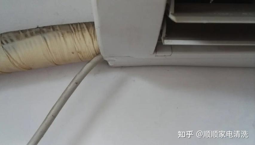 空调排水管延长后主机漏水