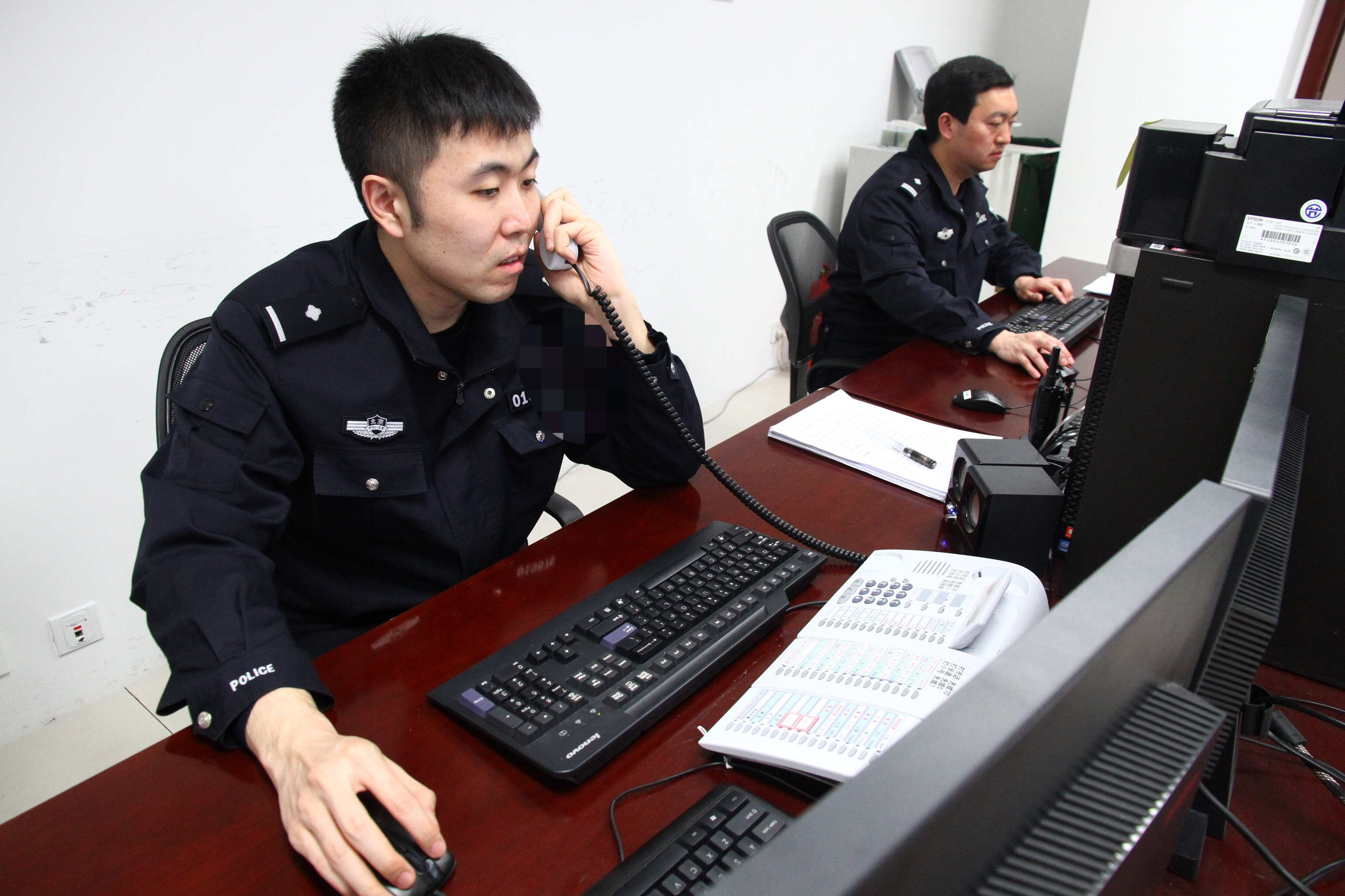 报警主机与广播主机接线